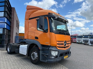 53386838-3
