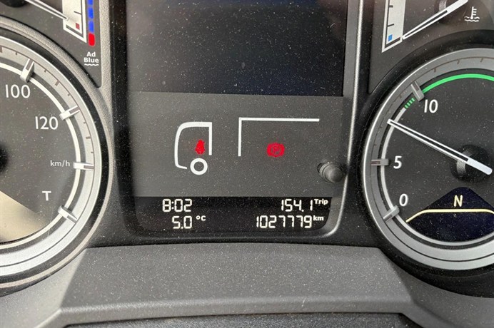 52778058-8