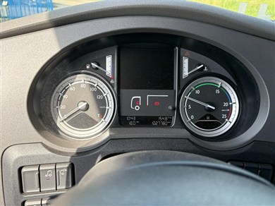 52778058-7