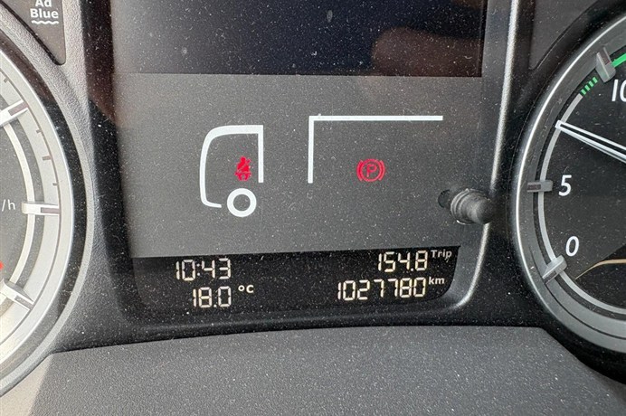 52778058-8