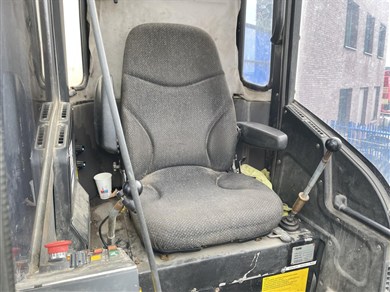 37728998-10