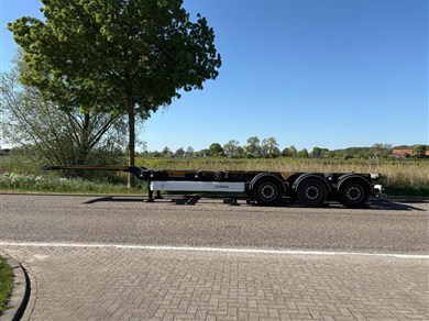 53097453-5