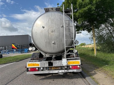 53633652-10