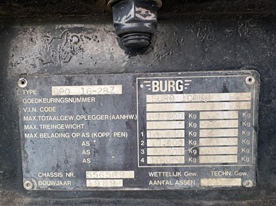 53633652-8