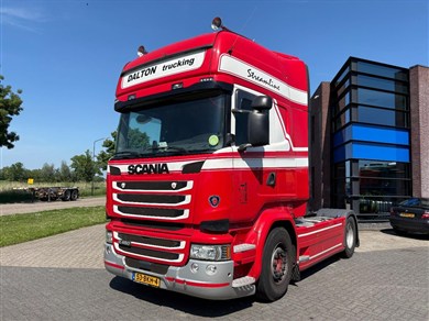 53638398-1