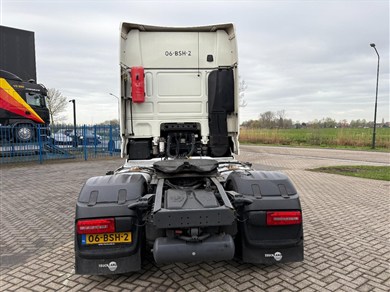 52375970-10