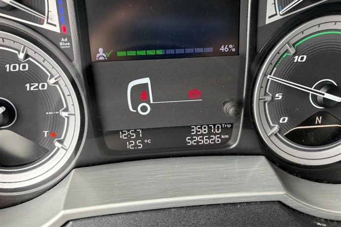 52518941-8