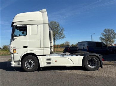 52635428-10