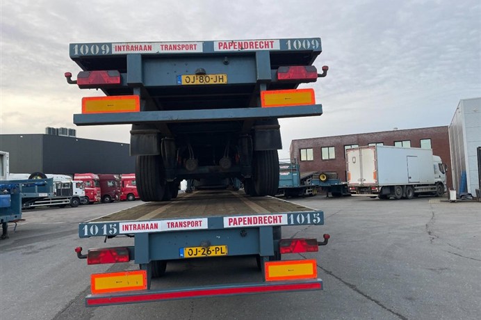 50392156-9