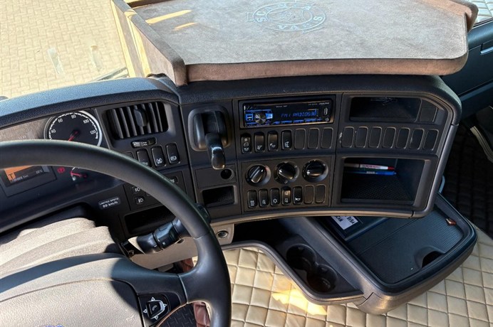 53151031-19