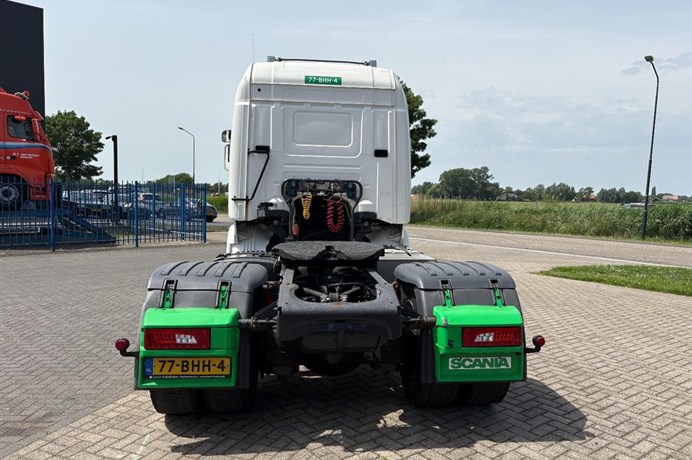 53907942-7