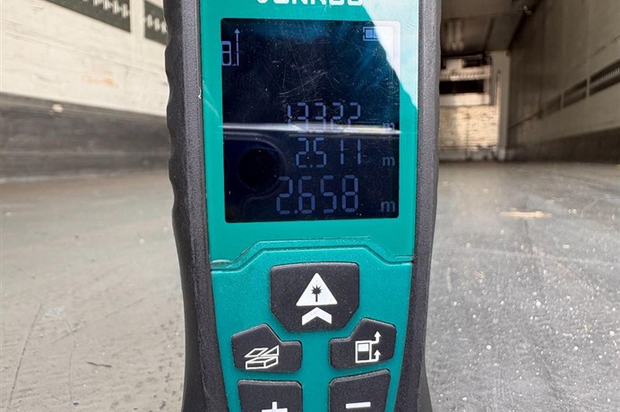 53953702-8
