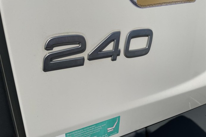 44369649-15