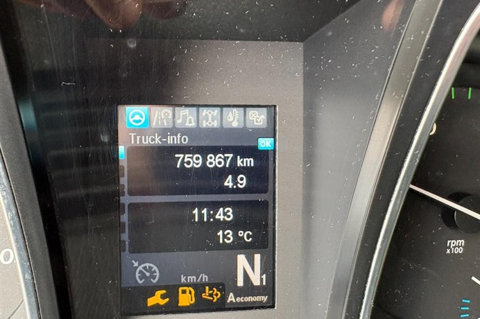34440733-7