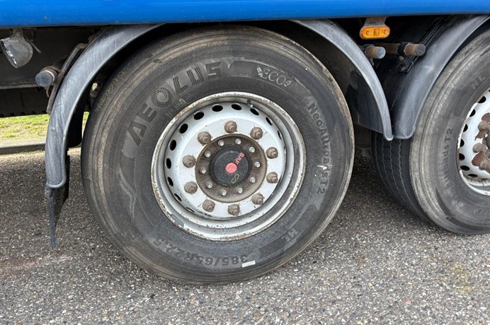 54274731-9
