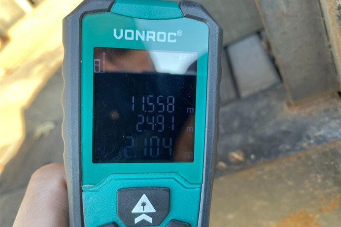 49243804-7
