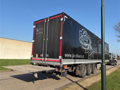 51797600-4