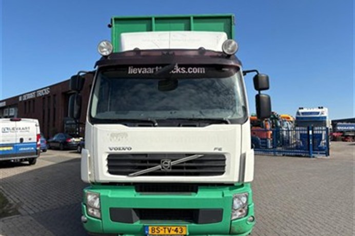 52565136-7