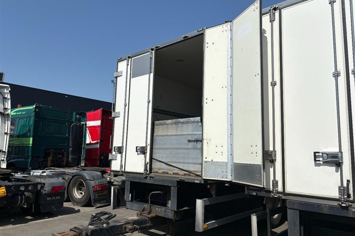 54547142-5